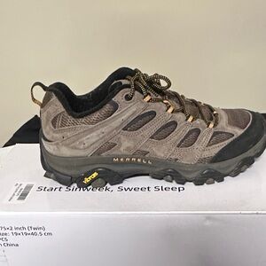 Merrell Men's Gray and Black Athletic Shoes